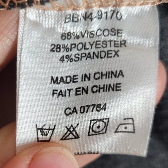 Elegant Colorblock Midi Dress - Picture 8 of 11